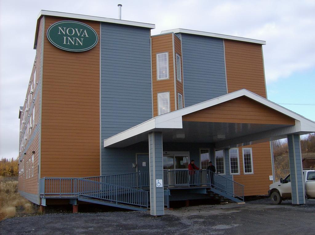 Nova Inn Inuvik Eksteriør bilde